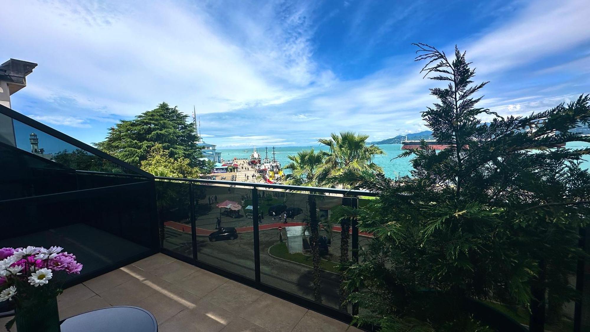Emerald Hotel Batumi Zewnętrze zdjęcie